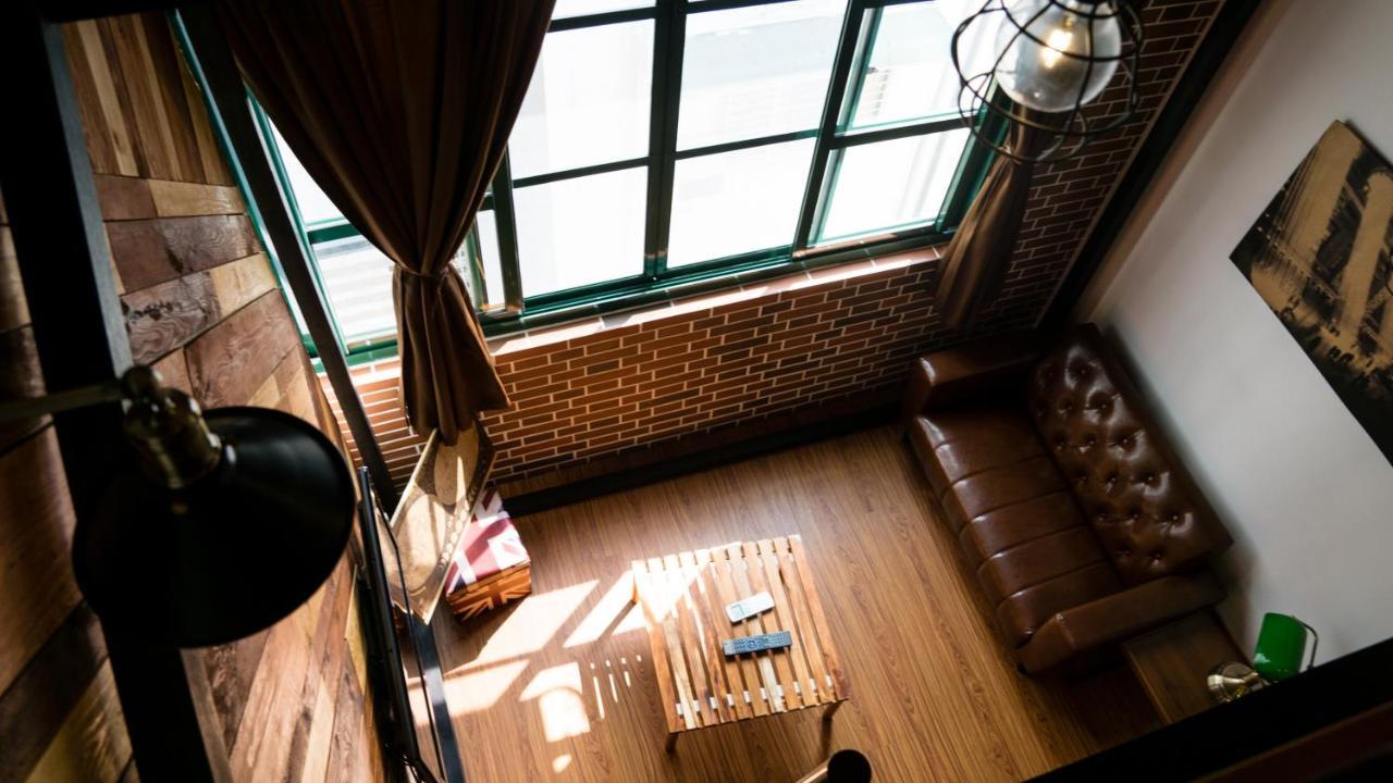 Hinoki Mansion Hostel Tainan Exterior foto