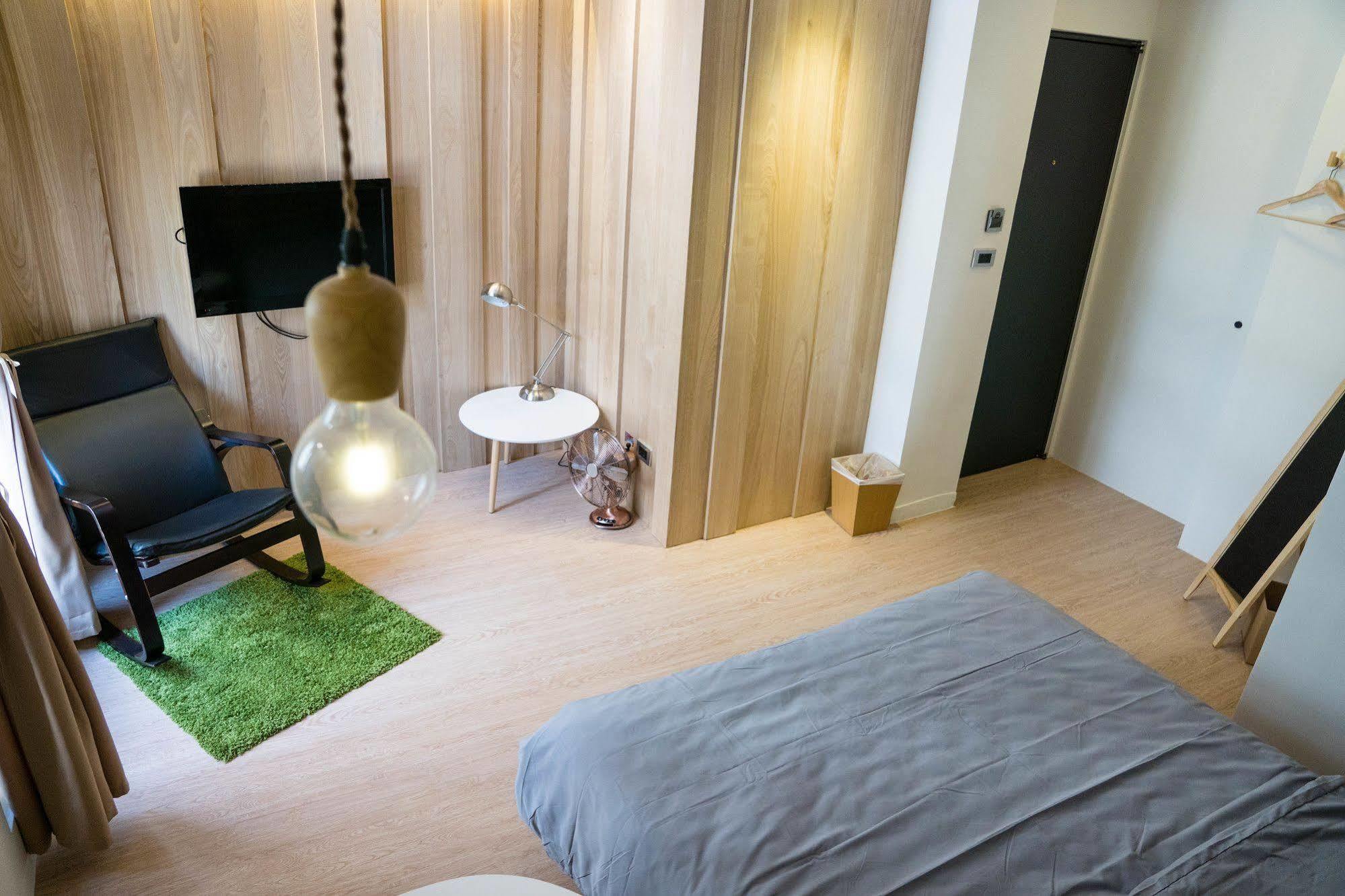 Hinoki Mansion Hostel Tainan Exterior foto